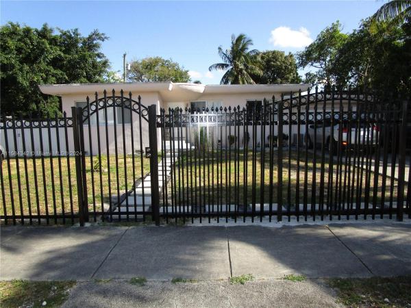 Highview Gardens, 760 NW 141st St, Golden Glades, Florida 33168, image 2