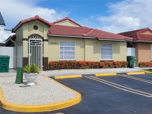 Les Fontaines, 12022 NW 91st Pl #206, Hialeah Gardens, Florida 33018, image 1
