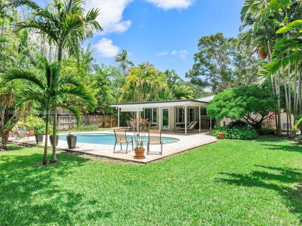 Griffing Biscayne Park Estates, 11620 NE 10th Ave, Biscayne Park, Florida 33161, image 3