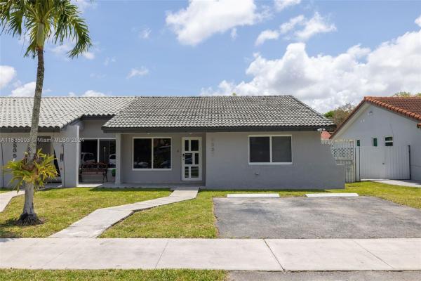 Arborgate Patio Homes At Kendall Lakes East, 6537 SW 135th Ave #I-S, Kendale Lakes, Florida 33183, image 1