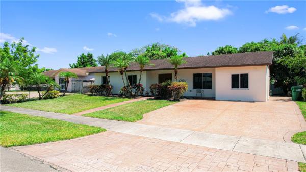 Fairway Estates, 10944 SW 158th Ter, Kendall, Florida 33157, image 1