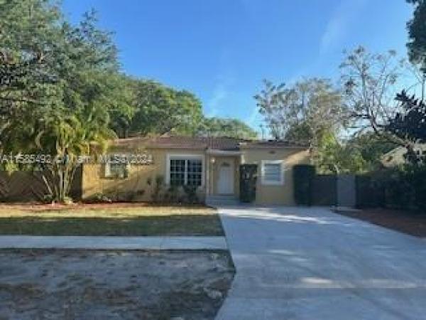 Melville Terrace, 860 NE 123rd St, North Miami, Florida 33161, image 1