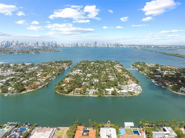 Sunset Islands, 2500 Sunset Dr, Miami Beach, Florida 33140, image 1