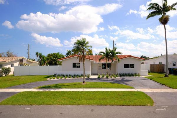 Dalton View, 222 SE 3rd Pl, Dania Beach, Florida 33004, image 1