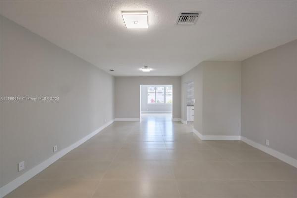 Dalton View, 222 SE 3rd Pl, Dania Beach, Florida 33004, image 2