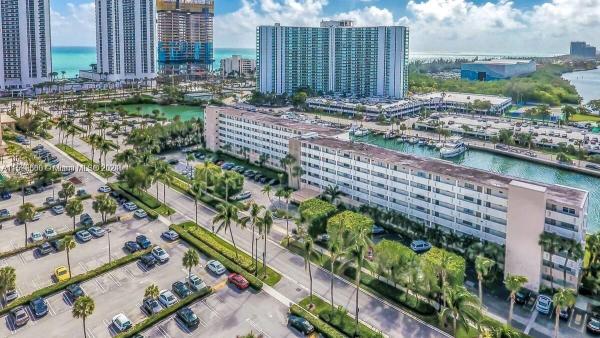 Kings Point Imperial, 220 Kings Point Dr #207, Sunny Isles Beach, Florida 33160, image 1