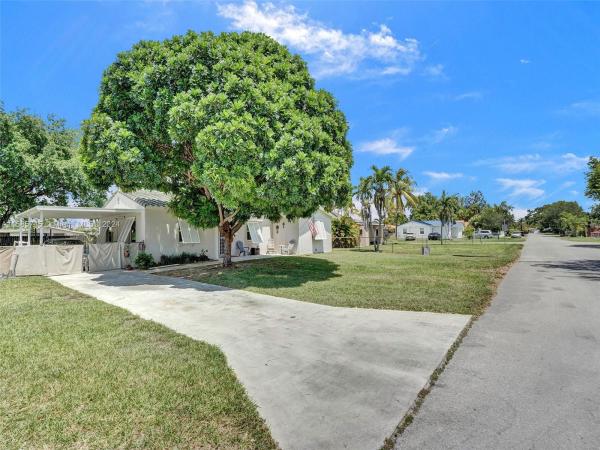 Oaklawn, 1910 SW 69th Ave, Coral Terrace, Florida 33155, image 3