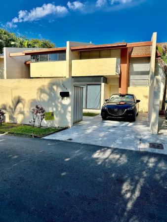 Sunset Park Lake Villas, 7855 SW 105th Ave #7855, Kendall, Florida 33173, image 1
