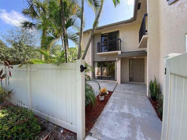 Karanda Village 5, 3461 NW 47th Ave #31105, Coconut Creek, Florida 33063, image 2