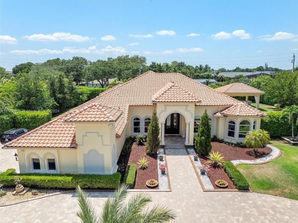 Woodbridge Ranches, 2725 W Jockey Cir W, Davie, Florida 33330, image 1