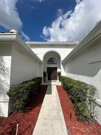 Carrington Lake, 630 Carrington Dr, Weston, Florida 33326, image 2