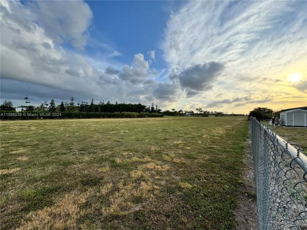 Lindberghs Landing, 17996 SW 154, Redland, Florida 33187, image 3