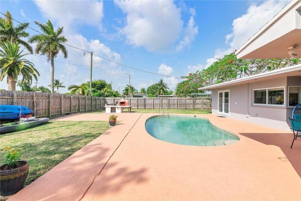 Whispering Pines Estates, 9450 SW 192nd Dr, Cutler Bay, Florida 33157, image 3