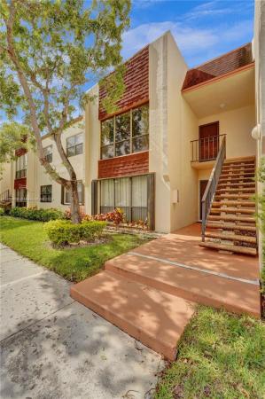 Raintree Forest, 301 N Pine Island Rd #220, Plantation, Florida 33324, image 1