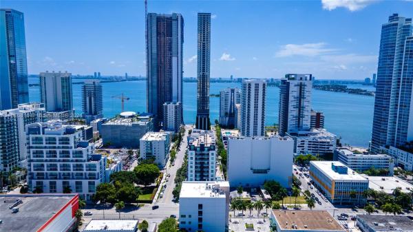 Uptown Lofts, 2275 Biscayne Blvd #702, Miami, Florida 33137, image 1