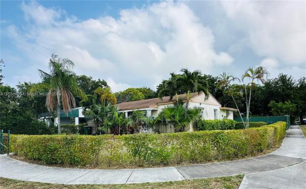Lerob, 1300 NE 134th St, North Miami, Florida 33161, image 1
