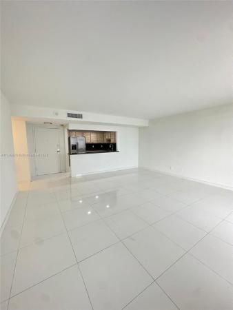 Sailboat Cay, 13499 Biscayne Blvd #405, North Miami, Florida 33181, image 1