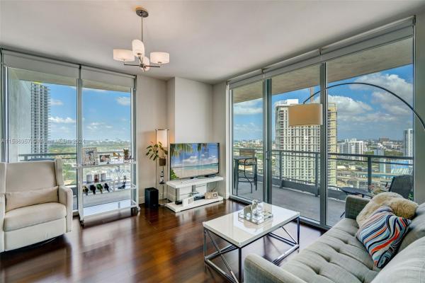 The Ivy At Riverfront, 90 SW 3rd St #2710, Miami, Florida 33130, image 1