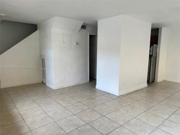 Seagrape Village, 81 NE 12th Ave #81, Homestead, Florida 33030, image 1