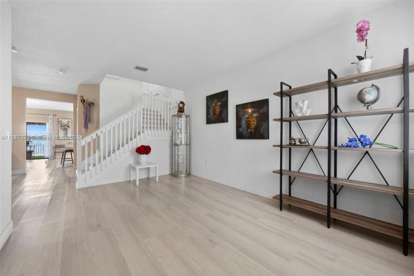 Paseos At Via Ventura, 20634 NE 5th Pl, Ives Estates, Florida 33179, image 3