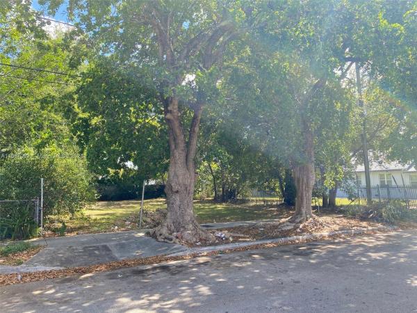 Allendale, 424 NW 43rd St, Miami, Florida 33127, image 3