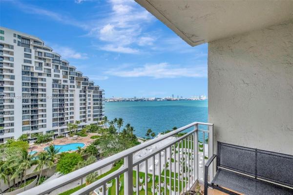 Isola, 770 Claughton Island Dr #1103, Miami, Florida 33131, image 1