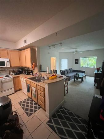Valencia, 6001 SW 70th St #330, South Miami, Florida 33143, image 1
