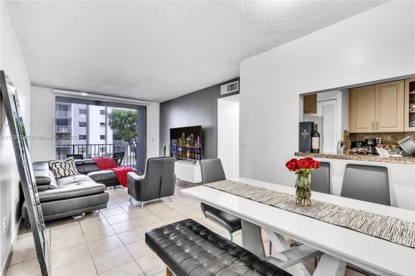 Fontainebleau Gardens, 8185 NW 7th St #210, Fountainebleau, Florida 33126, image 1