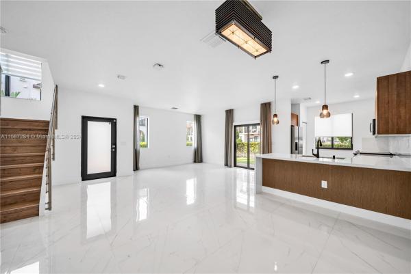 4731 NW 84th Ave, Doral, Florida 33166, image 2