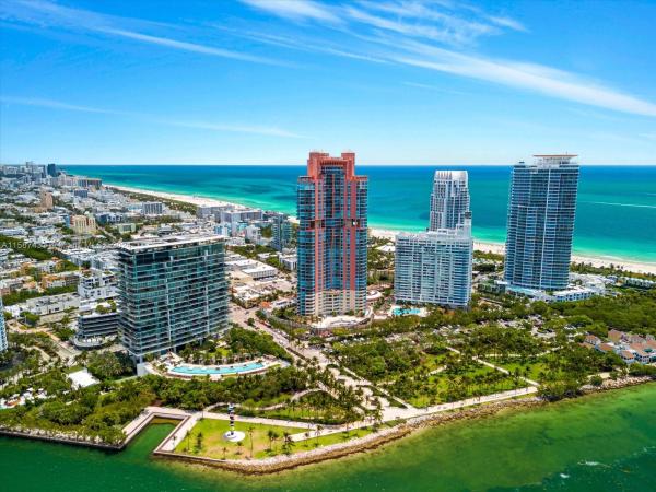 Portofino Tower, 300 S Pointe Dr #1001, Miami Beach, Florida 33139, image 1