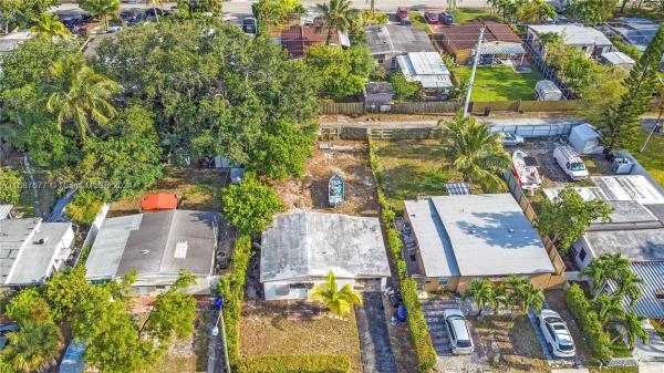 Fulford By The Sea, 1640 NE 183rd St, North Miami Beach, Florida 33179, image 3
