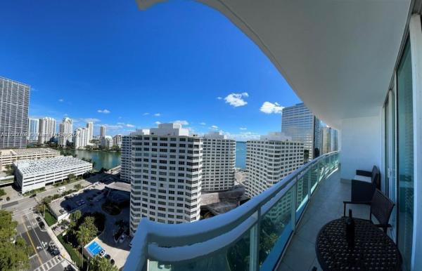 The Plaza On Brickell East, 950 Brickell Bay Dr #1810, Miami, Florida 33131, image 1