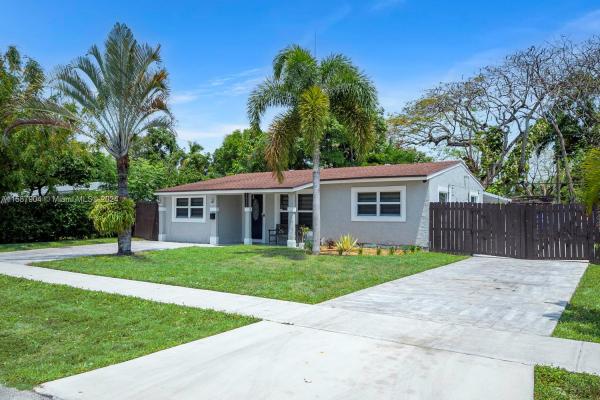 Driftwood Acres, 6631 Coolidge St, Hollywood, Florida 33024, image 2