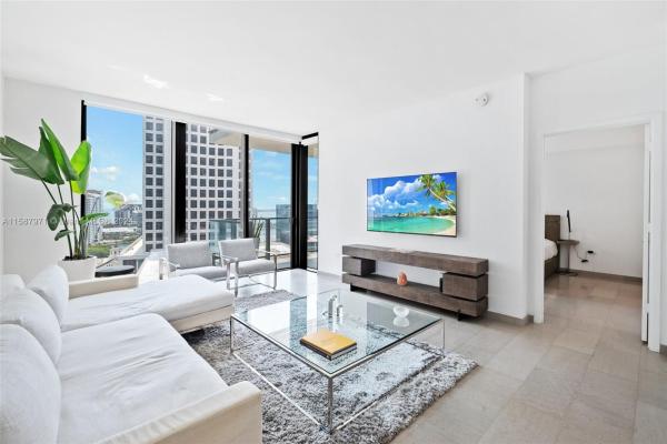 Reach Brickell City Centre, 68 SE 6th St #1405, Miami, Florida 33131, image 1