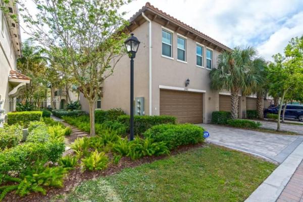 Cascada Isle, 2983 St John Dr, Cooper City, Florida 33024, image 3