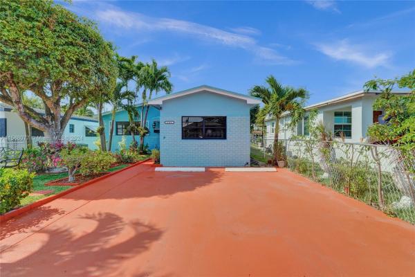 Foster Park, 600 NW 3rd Ct, Hallandale Beach, Florida 33009, image 1