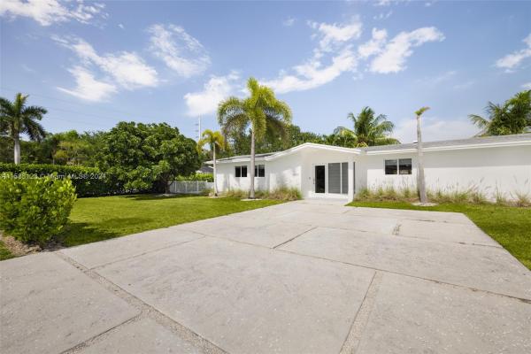 University Pines, 14435 SW 96th Ave, Kendall, Florida 33176, image 3