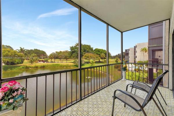Jacaranda Villas, 8951 N New River Canal Rd #2C, Plantation, Florida 33324, image 2