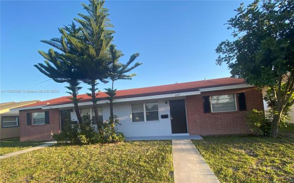 Park Manor, 641 Silver Beach Rd, Riviera Beach, Florida 33403, image 1