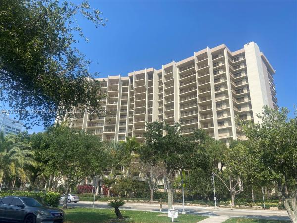 The Hampton Beach Club, 1800 S Ocean Blvd #601, Lauderdale By The Sea, Florida 33062, image 1