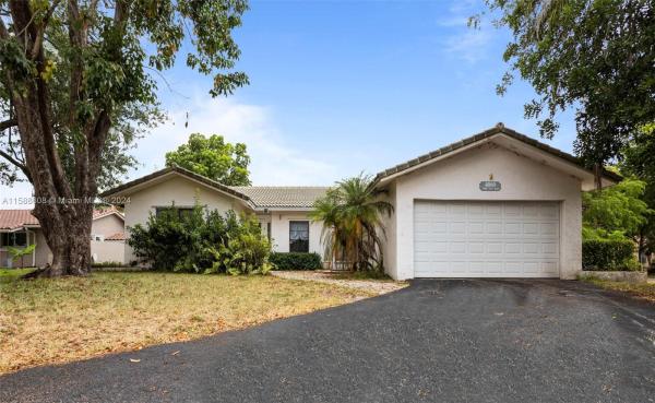 Wood Lake, 4060 NW 115th Ave, Coral Springs, Florida 33065, image 1