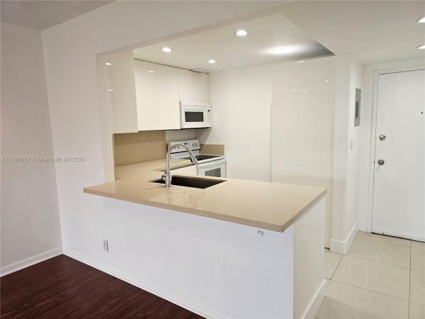 Waters Edge Of Coral Gables, 100 Edgewater Dr #244, Coral Gables, Florida 33133, image 1
