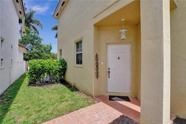 Sheridan Glen, 6968 SW 148th Ln, Davie, Florida 33331, image 2
