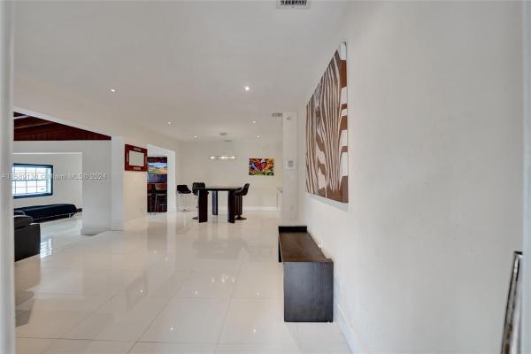 Fulford By The Sea, 1866 NE 177th St, North Miami Beach, Florida 33162, image 3