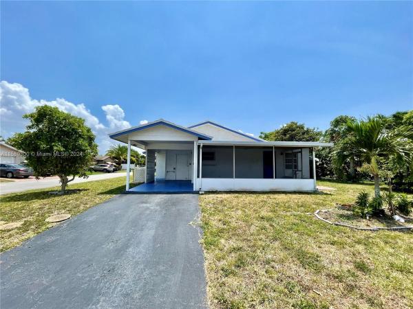 Westwood 17, 7617 NW 67th Ave, Tamarac, Florida 33321, image 2