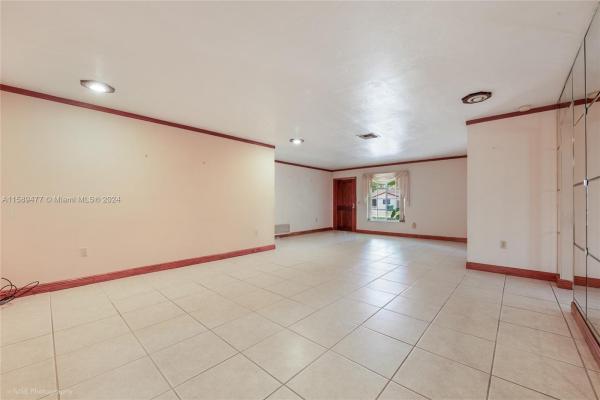 San Sebastian, 13267 SW 43rd Ln, Kendale Lakes, Florida 33175, image 3