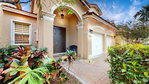 Kendall Breeze, 12164 SW 122nd Psge #12164, Kendall, Florida 33186, image 1