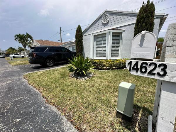 Villas Of Deerwood, 14623 SW 125th Pl, Three Lakes, Florida 33186, image 1