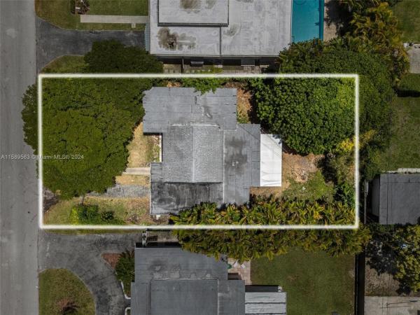 Lake Heights, 6460 SW 42nd Ter, Westwood Lakes, Florida 33155, image 1