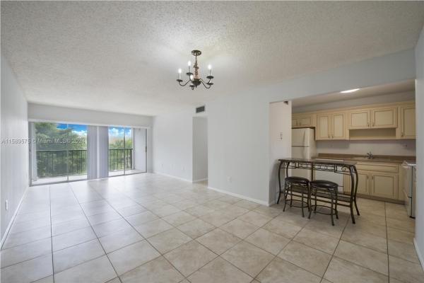 Parkview, 9180 Fontainebleau Blvd #306, Fountainebleau, Florida 33172, image 1